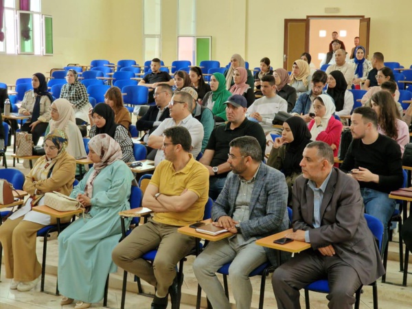 سابقة - الناظور: مناقشة الباحث نور الدين المدني "كفيف البصر" لرسالة ماستر في موضوع المسؤولية المدنية والجنائية للموثق في التشريع المغربي